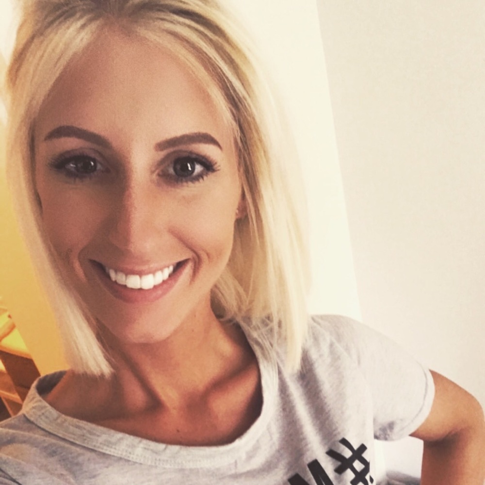 Meet your Posher, Laura